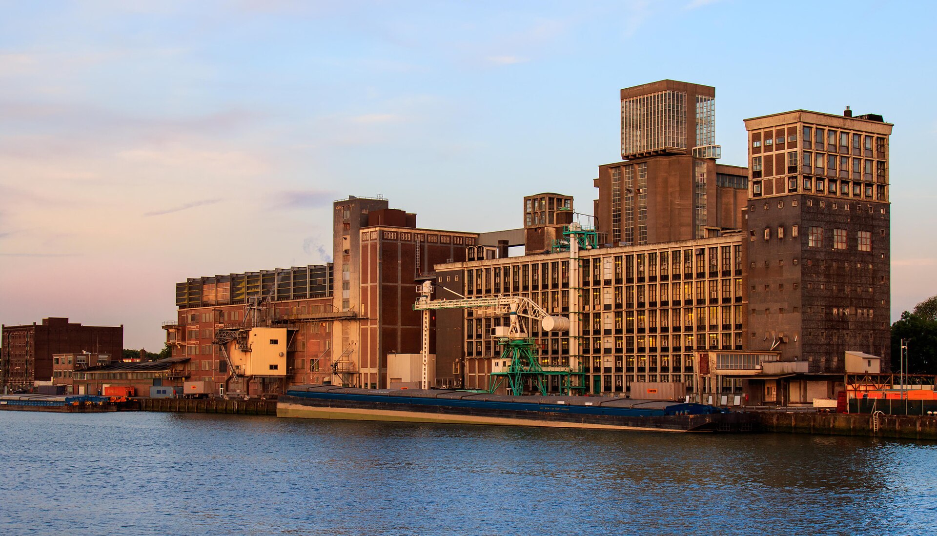 Rotterdam skyline with the Erasmus Bridge at twilight