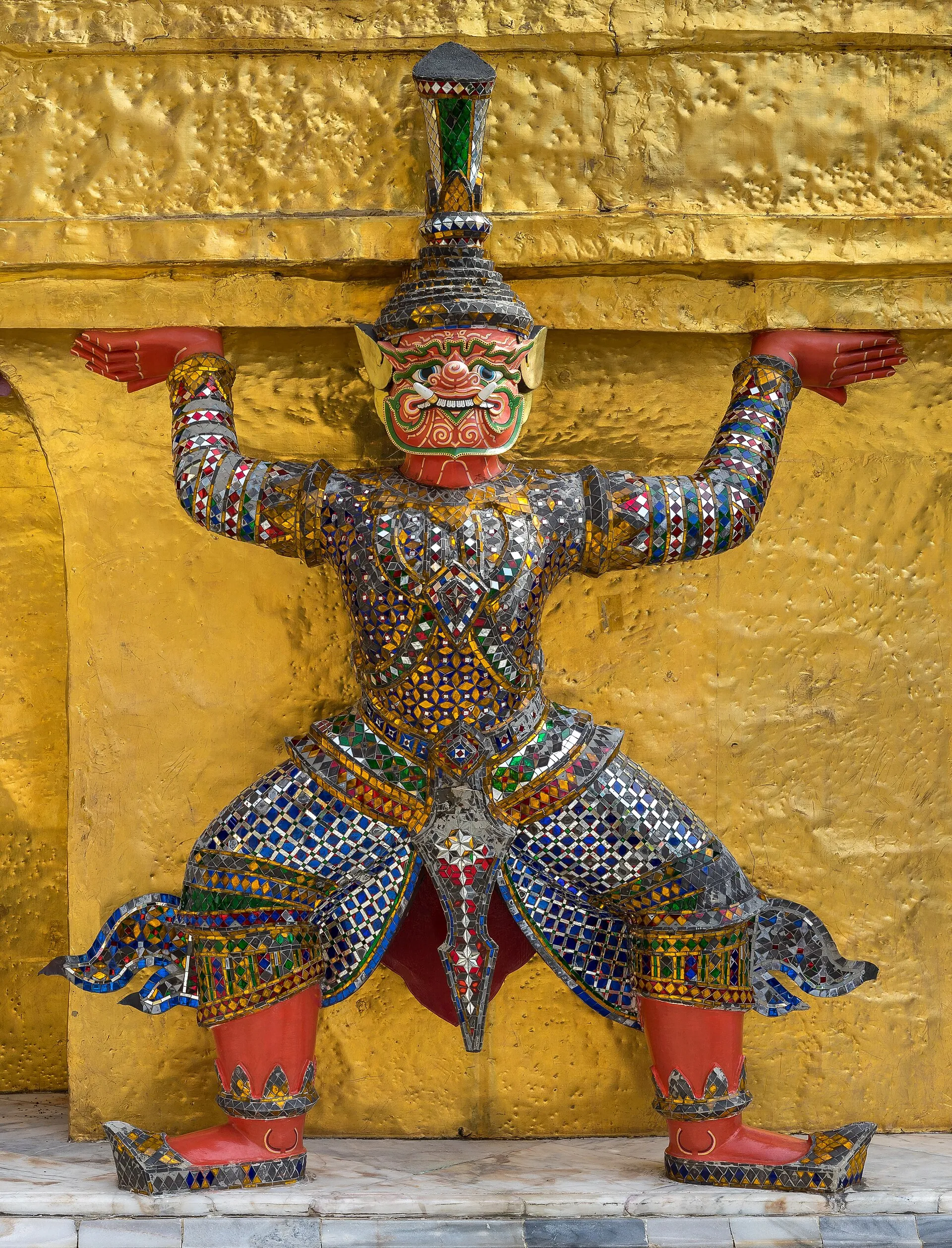 Yaksha guardian statue at Wat Phra Kaew, Grand Palace