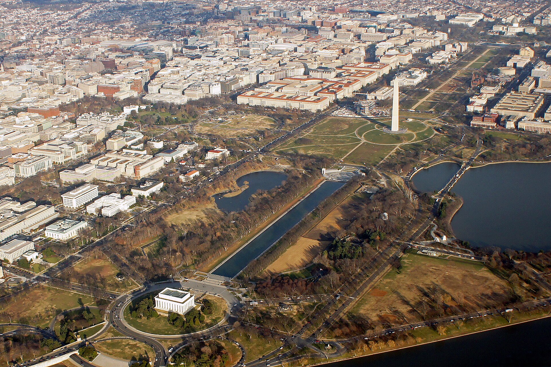 Aerial view of the National Mall showing the Lincoln Memorial, Reflecting Pool, and Washington Monument