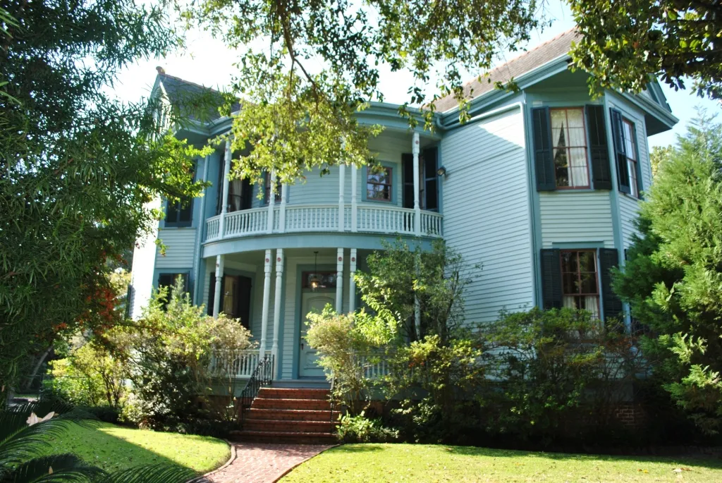 Historic mansion in the Garden District of New Orleans
