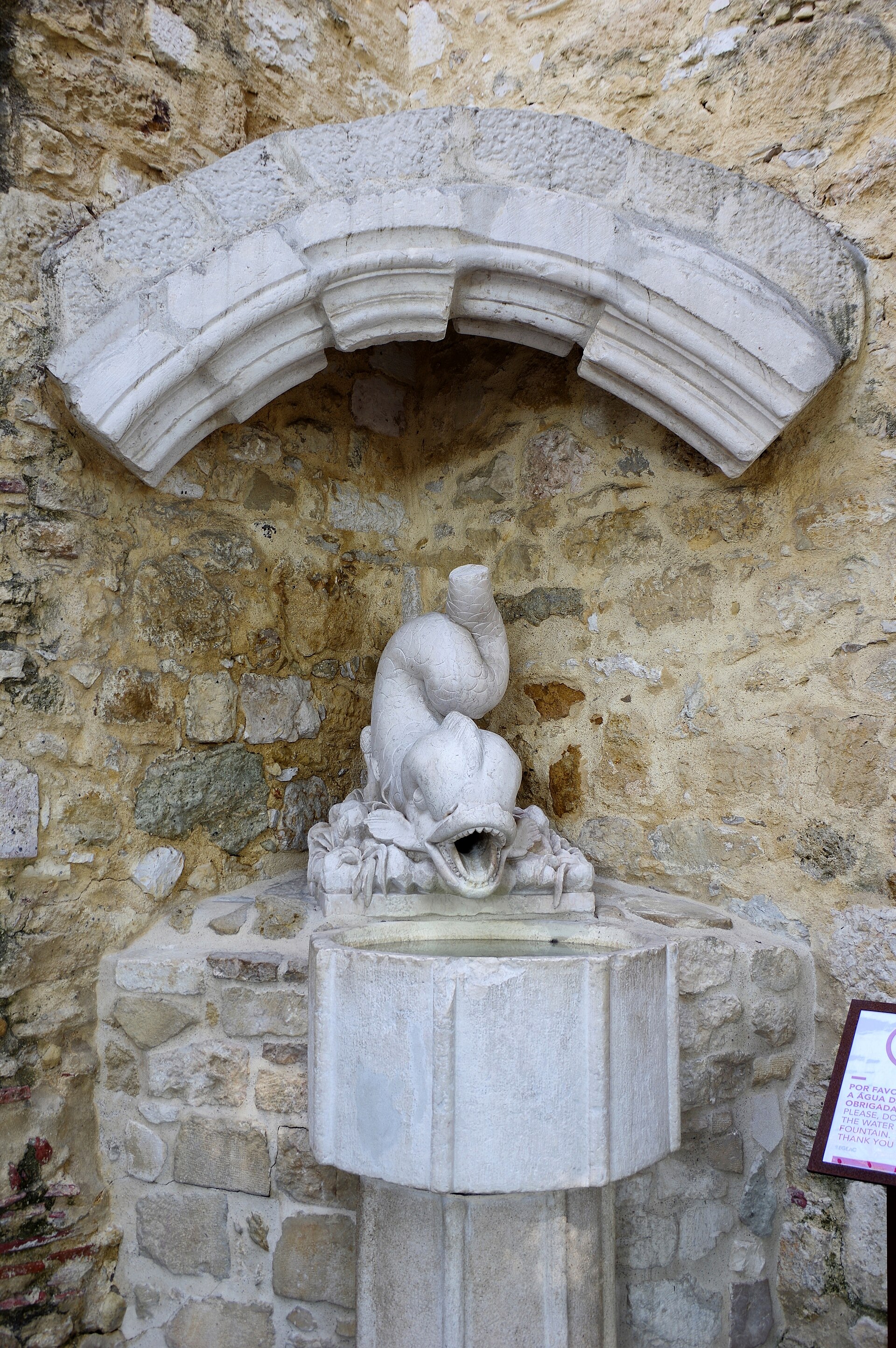 São Jorge Castle overlooking Lisbon's rooftops