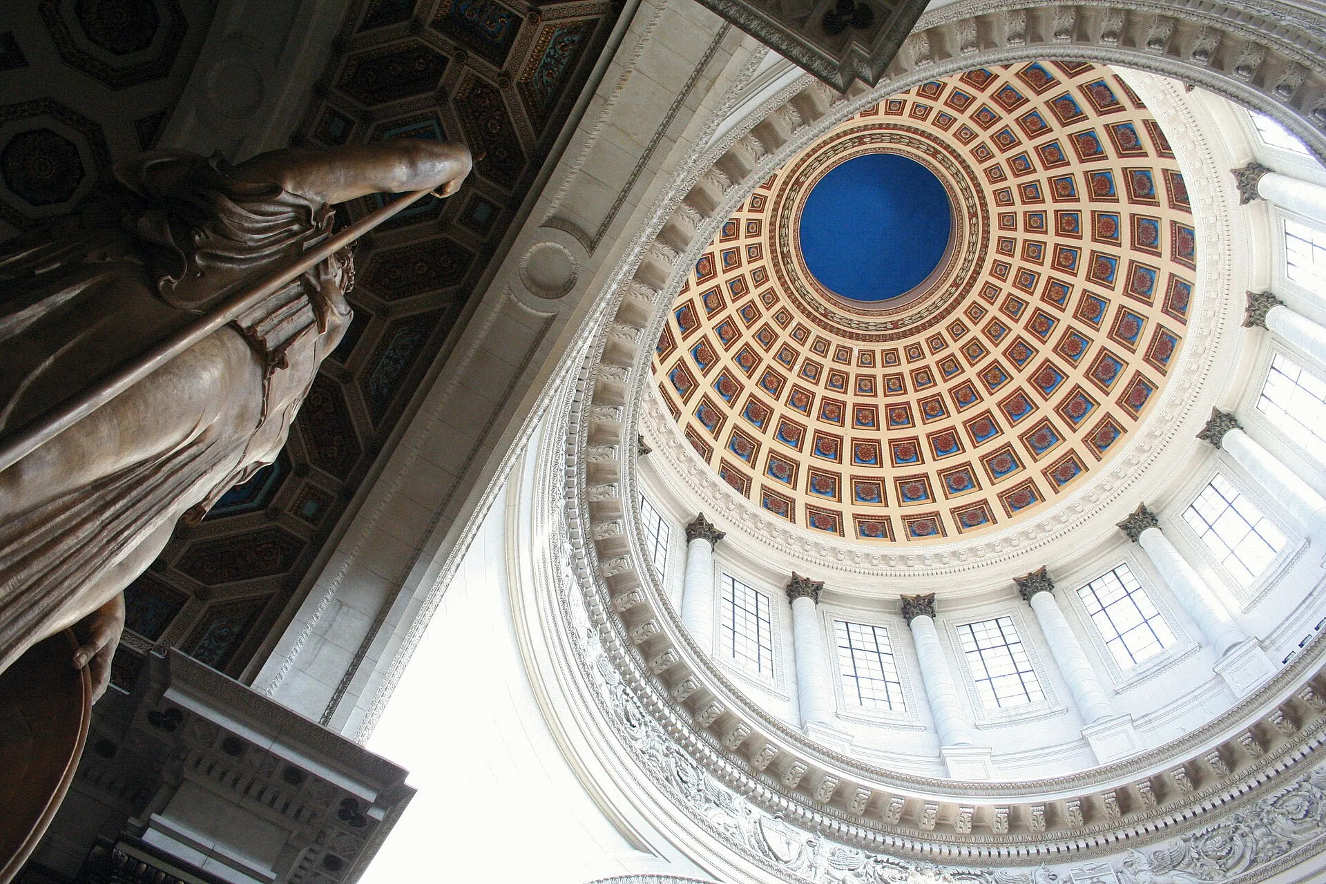 El Capitolio Nacional de Cuba building in Havana with its large neoclassical dome and granite steps