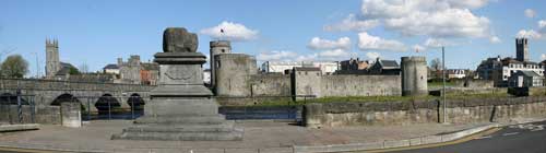 King John's Castle and the Treaty Stone on the River Shannon in Limerick, Ireland