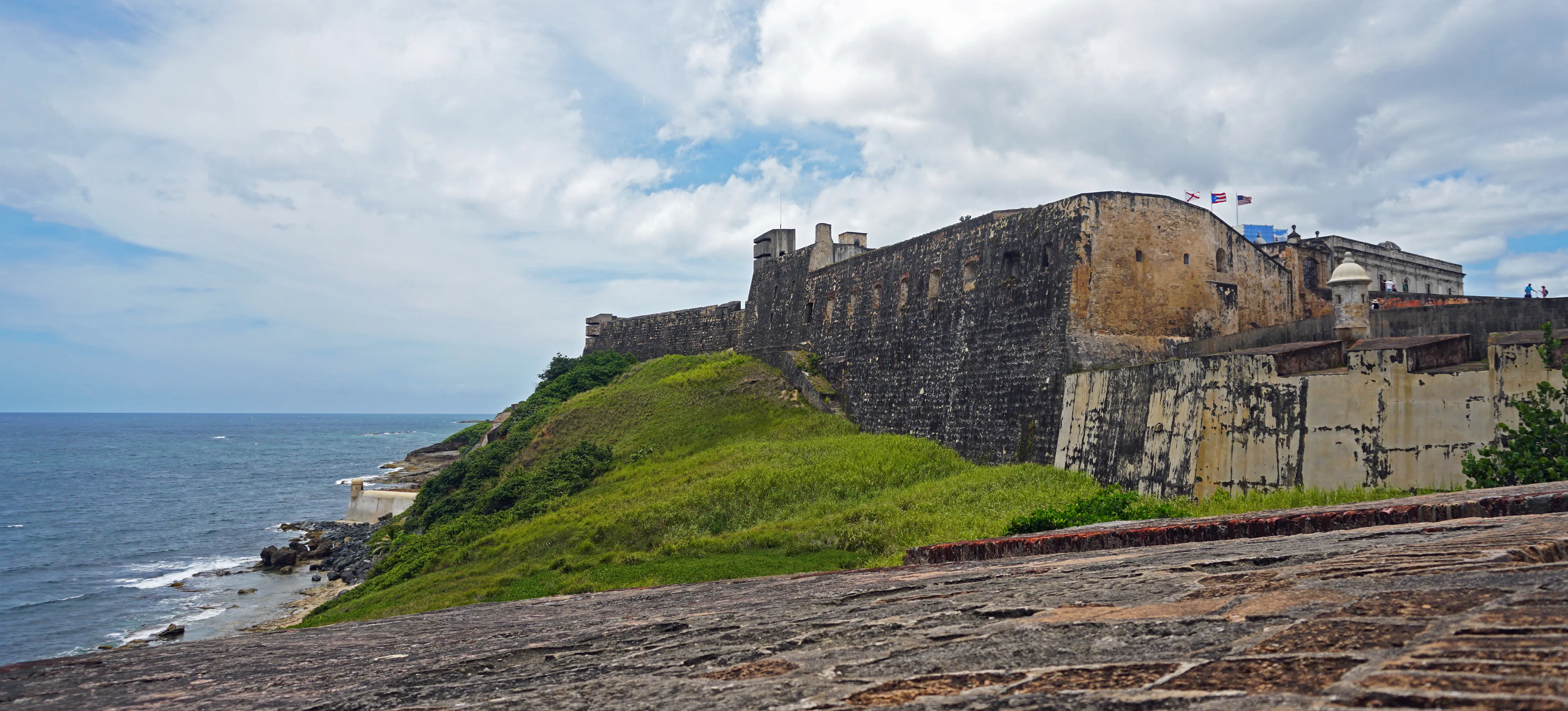 Panoramic view of Castillo San Cristóbal's ramparts and battlements overlooking Old San Juan