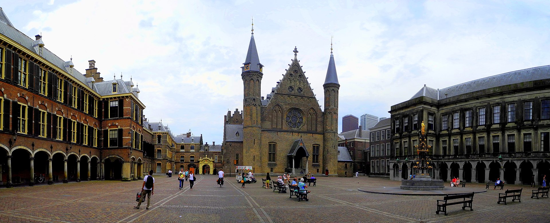 The Binnenhof and Hofvijver pond in The Hague