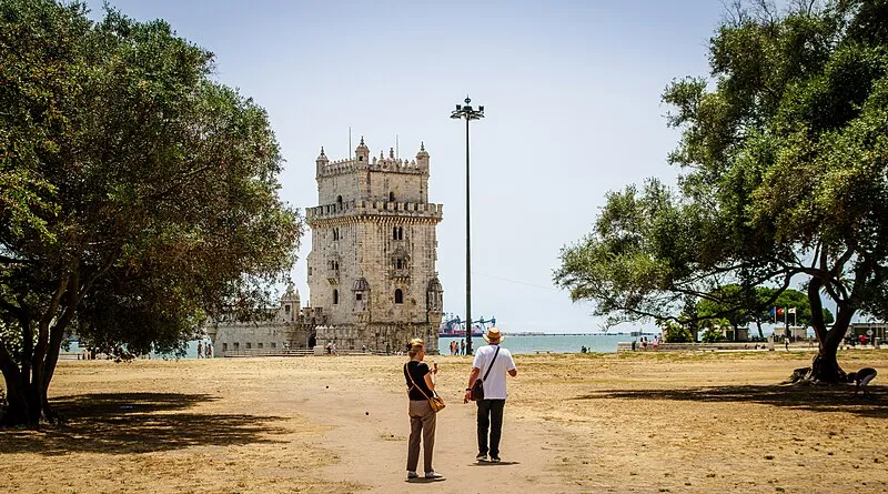 Torre de Belém Manueline fortress on the Tagus estuary, Lisbon