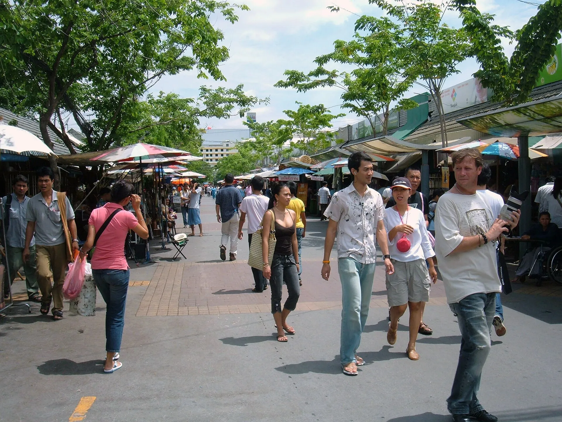 Outdoor stalls selling goods at Chatuchak Market